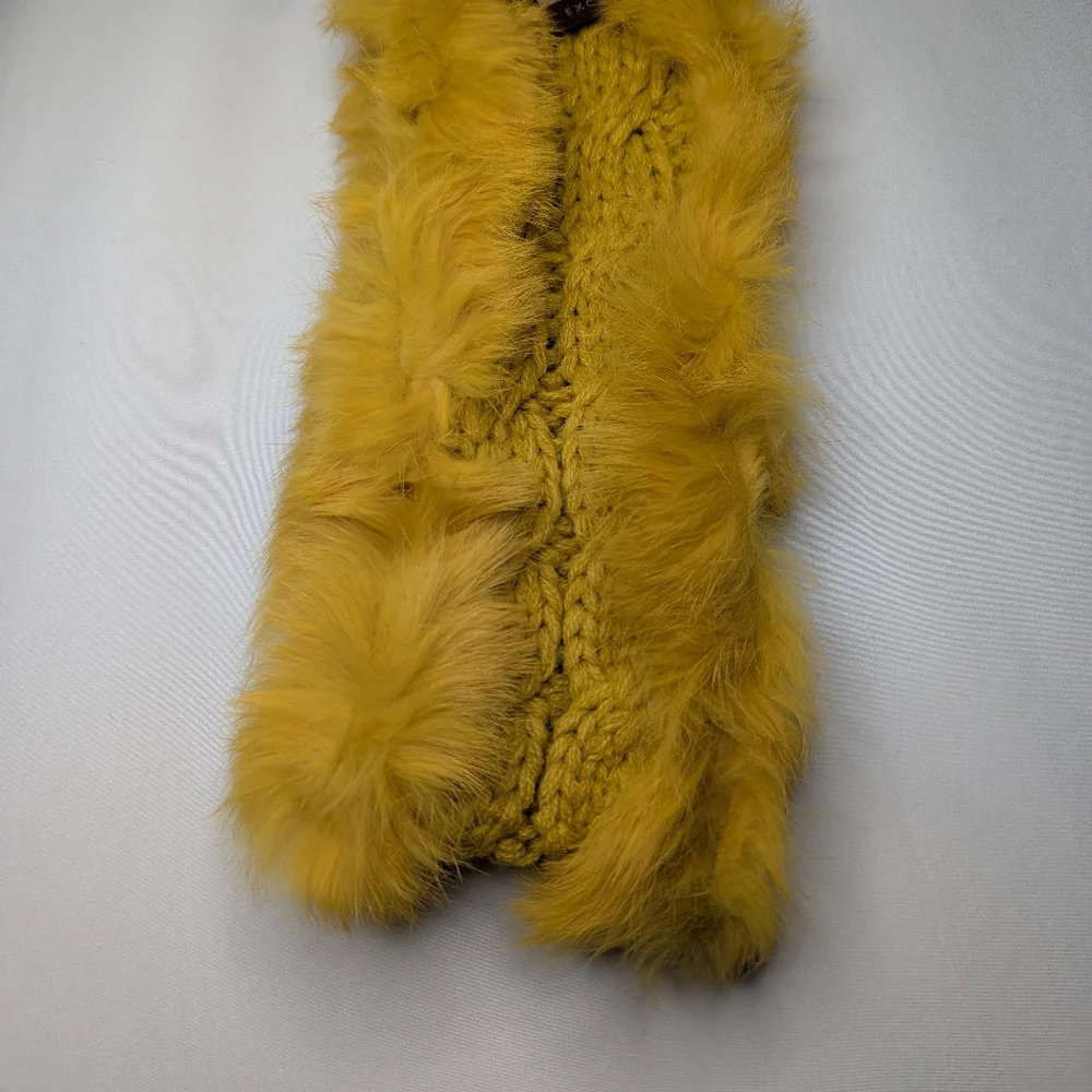 New C.C Cheveux Corp Womens Yellow Faux Fur Lined Cable Knit Headband One Size